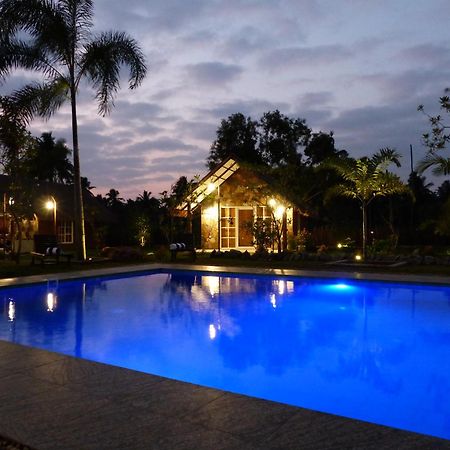 Coco Village Hotel Чилау Экстерьер фото